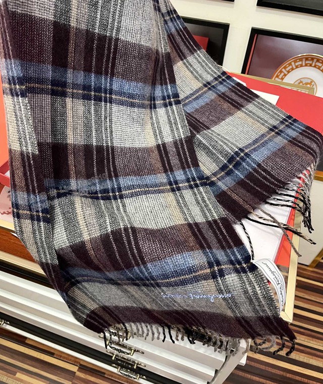 菲拉格慕2021最新款男女士圍巾條紋山羊絨圍巾  mmj1209
